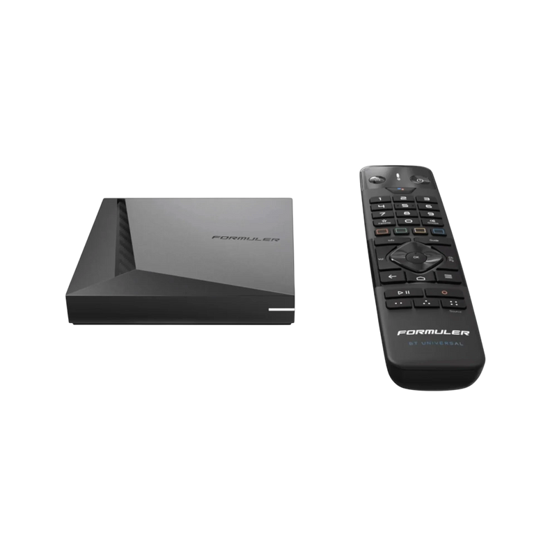 Formuler Android TV Box mit BT1 Universal-Fernbedienung für IPTV, Streaming und Media Player Anwendungen in schwarzem Design.