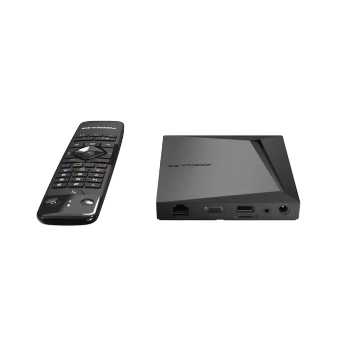 Formuler Android TV Streaming Box mit Universal-Fernbedienung, Anschlüssen für HDMI und USB, geeignet für IPTV, Media Player und Smart-TV Anwendungen.